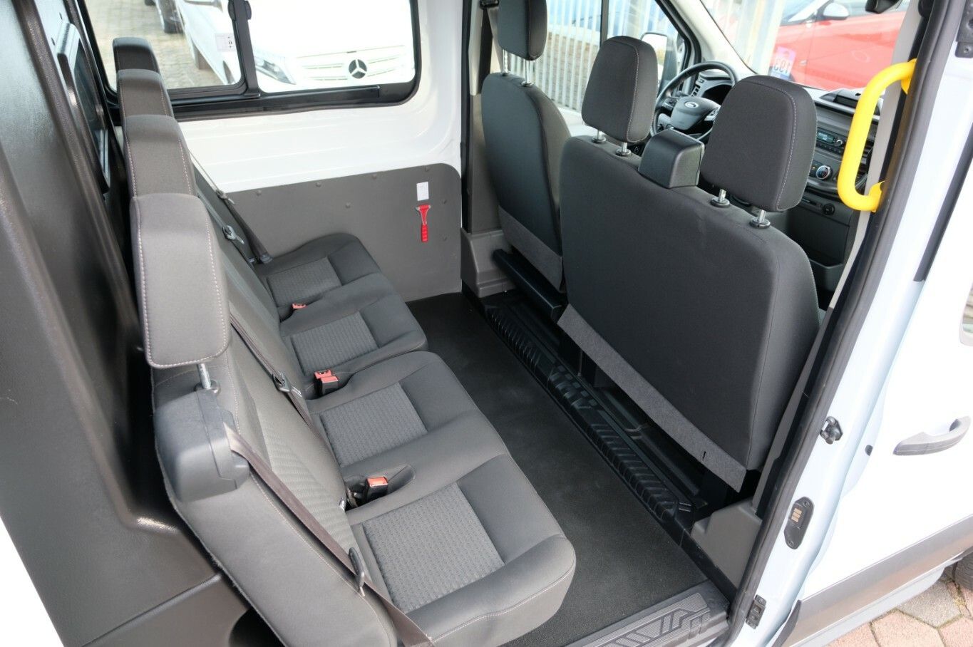 Transit Kasten 350 L3 DoKa Trend Spurassi 7-Sitz