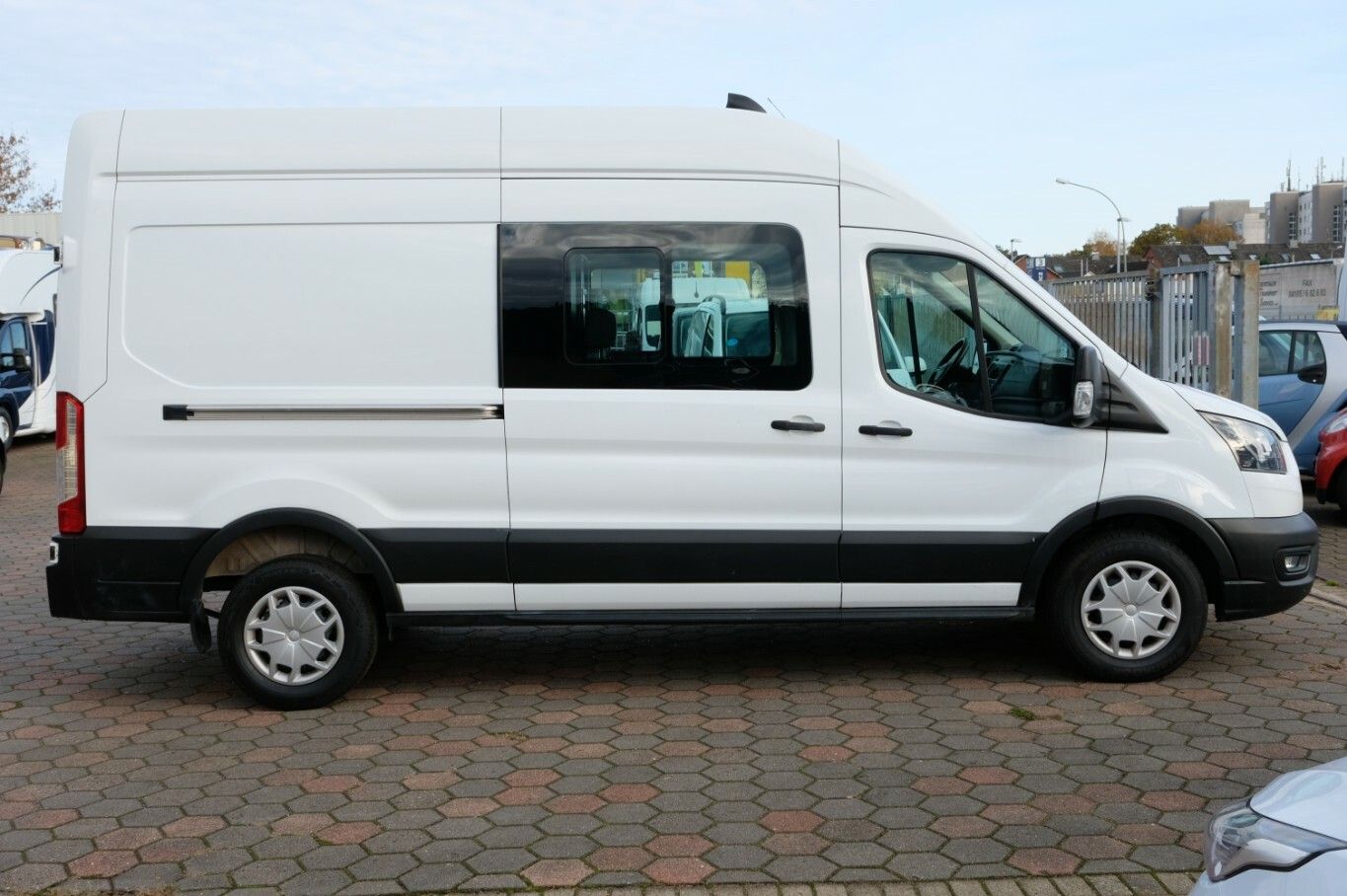 Transit Kasten 350 L3 DoKa Trend Spurassi 7-Sitz