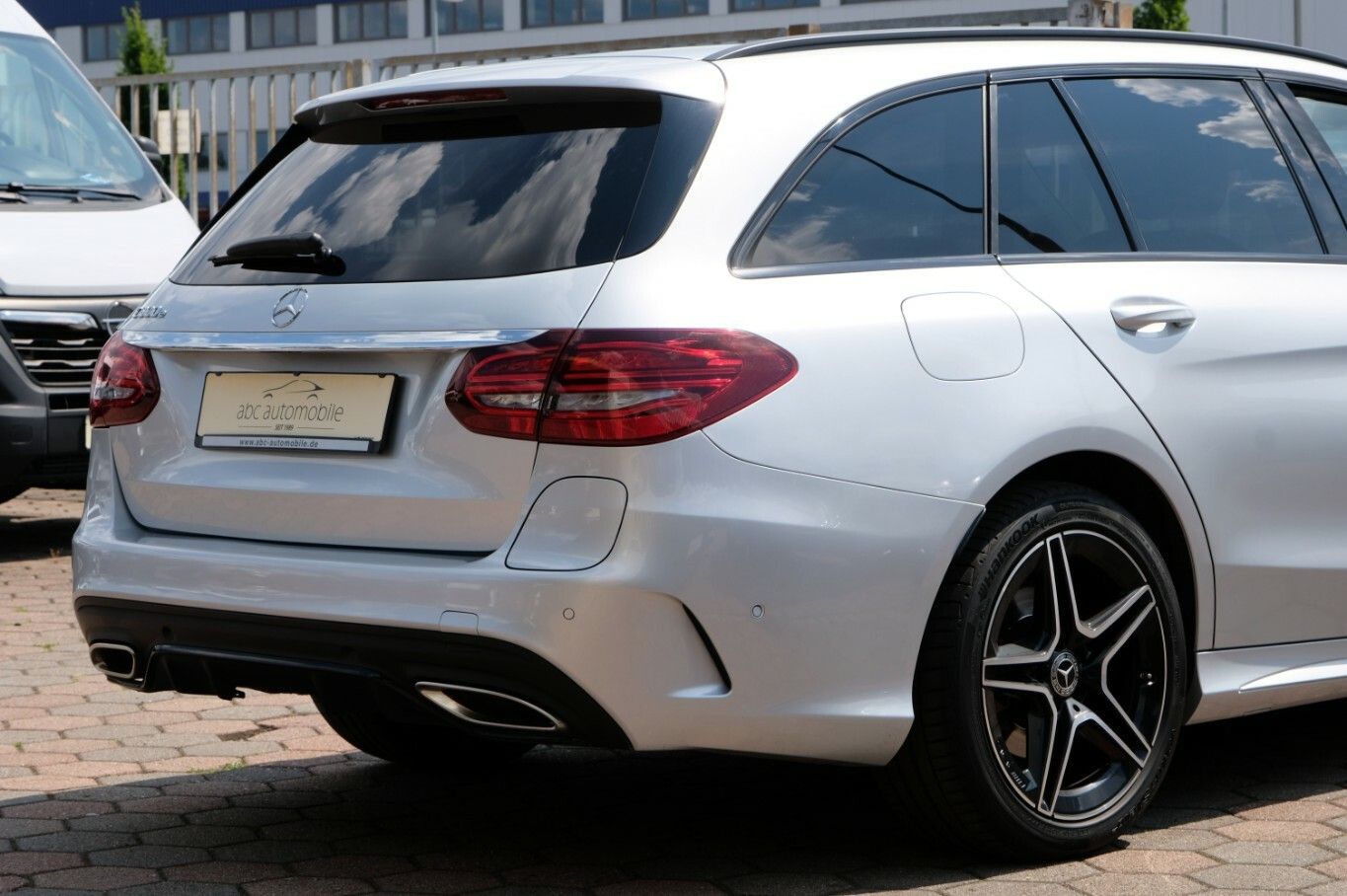 C 300 e T 2xAMG Night Edition Distronic LED AHK
