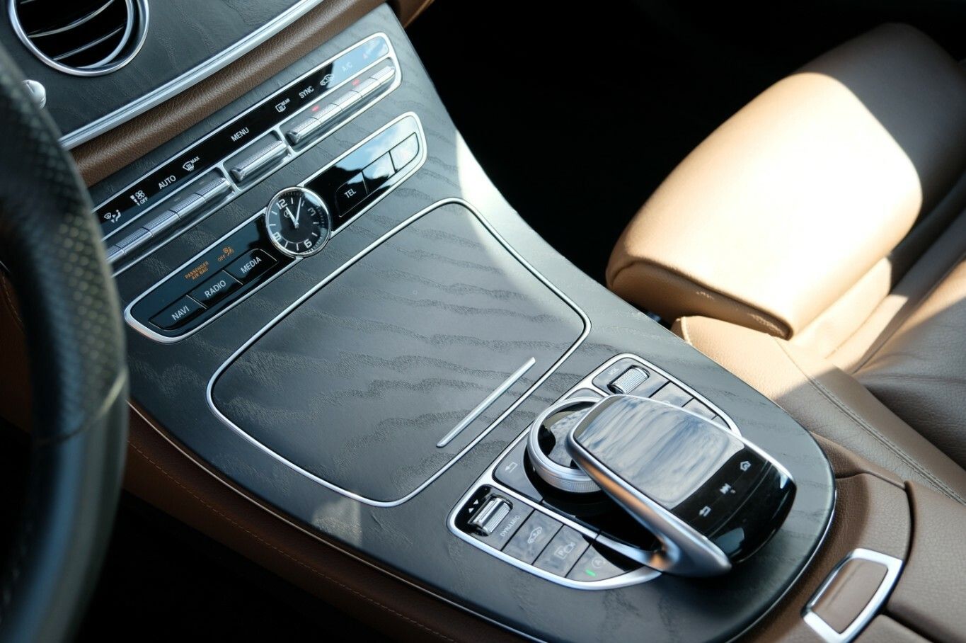 E 220 d 4Matic All-Terrain AHK LED Leder
