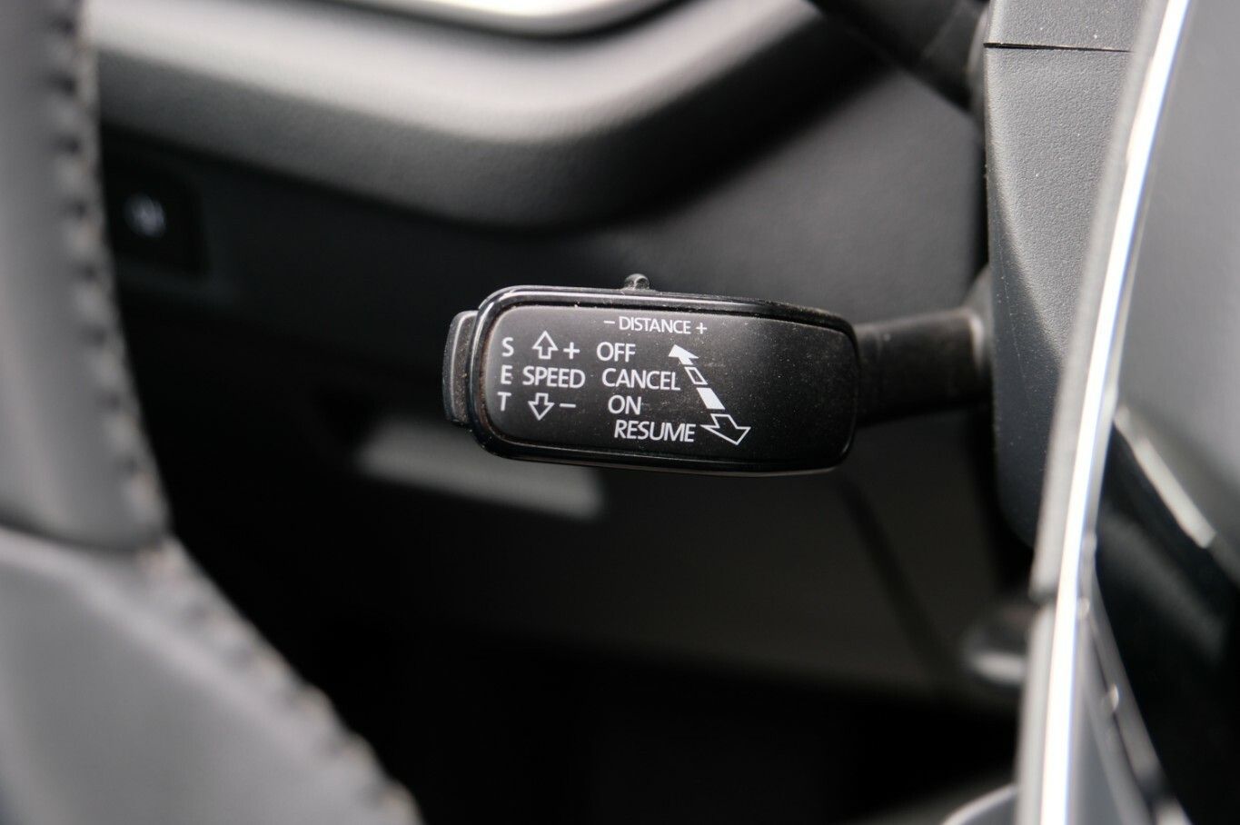 Octavia 2.0 TDi AHK LED ACC KESSY