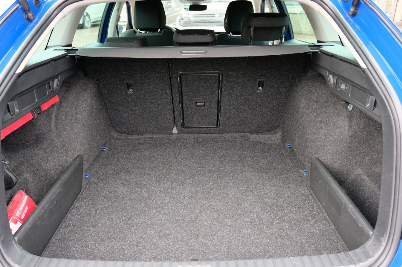 Octavia 2.0 TDi AHK LED ACC KESSY