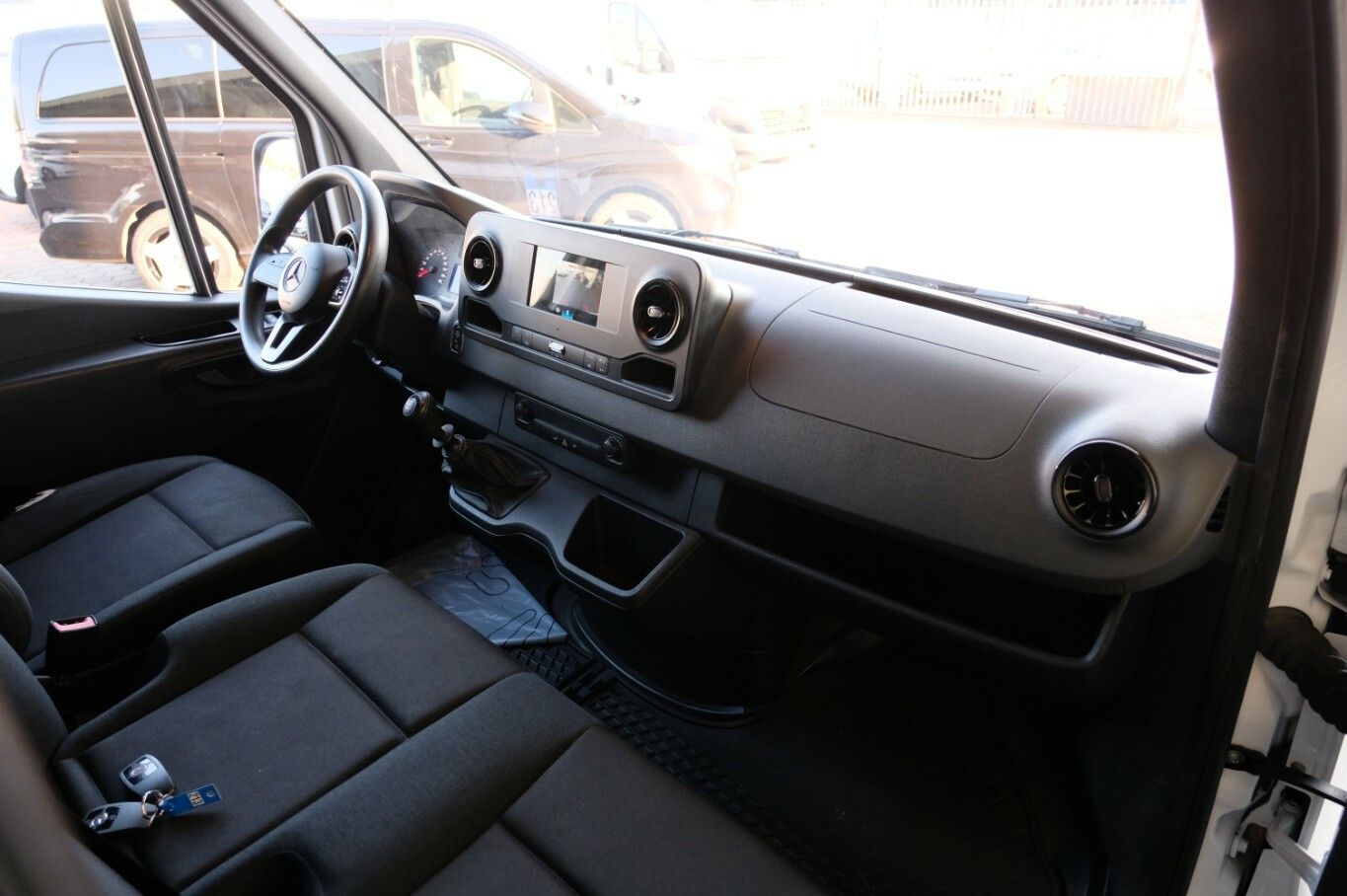Sprinter Kasten 215 Kamera DAB 2x ST