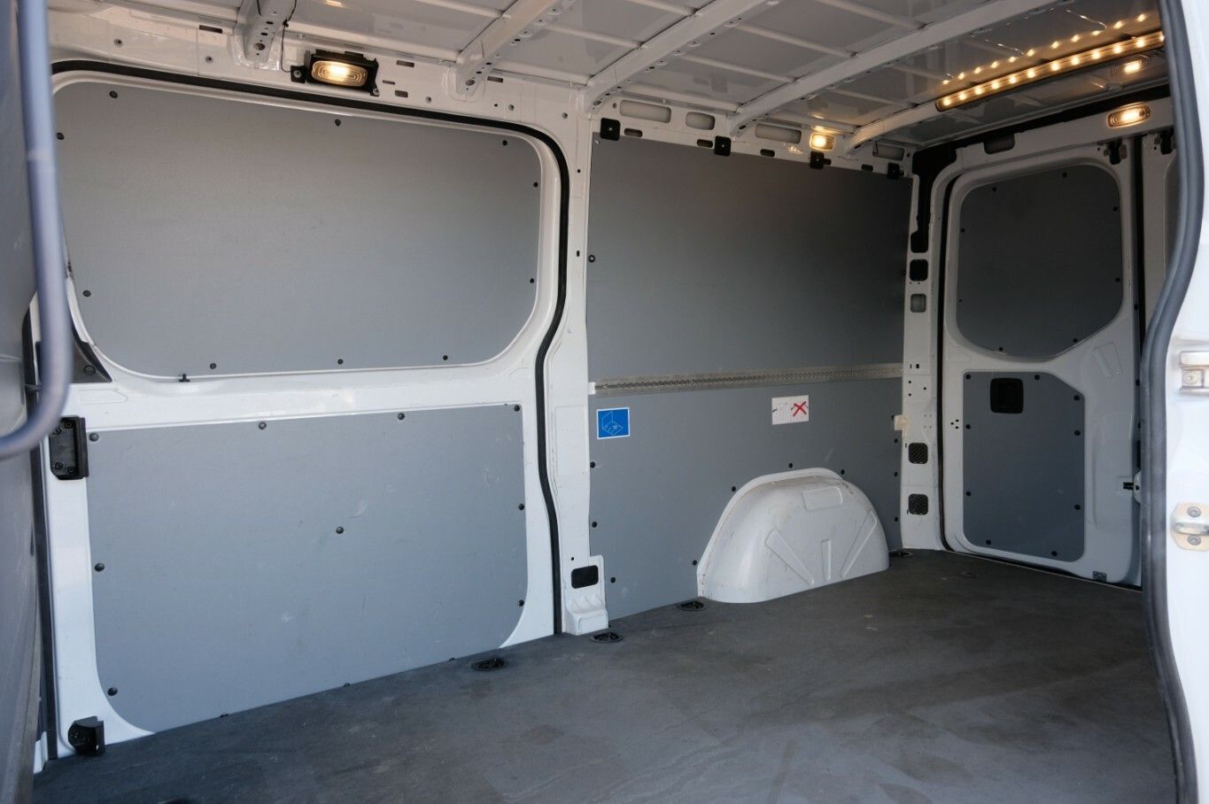 Sprinter Kasten 215 Kamera DAB 2x ST