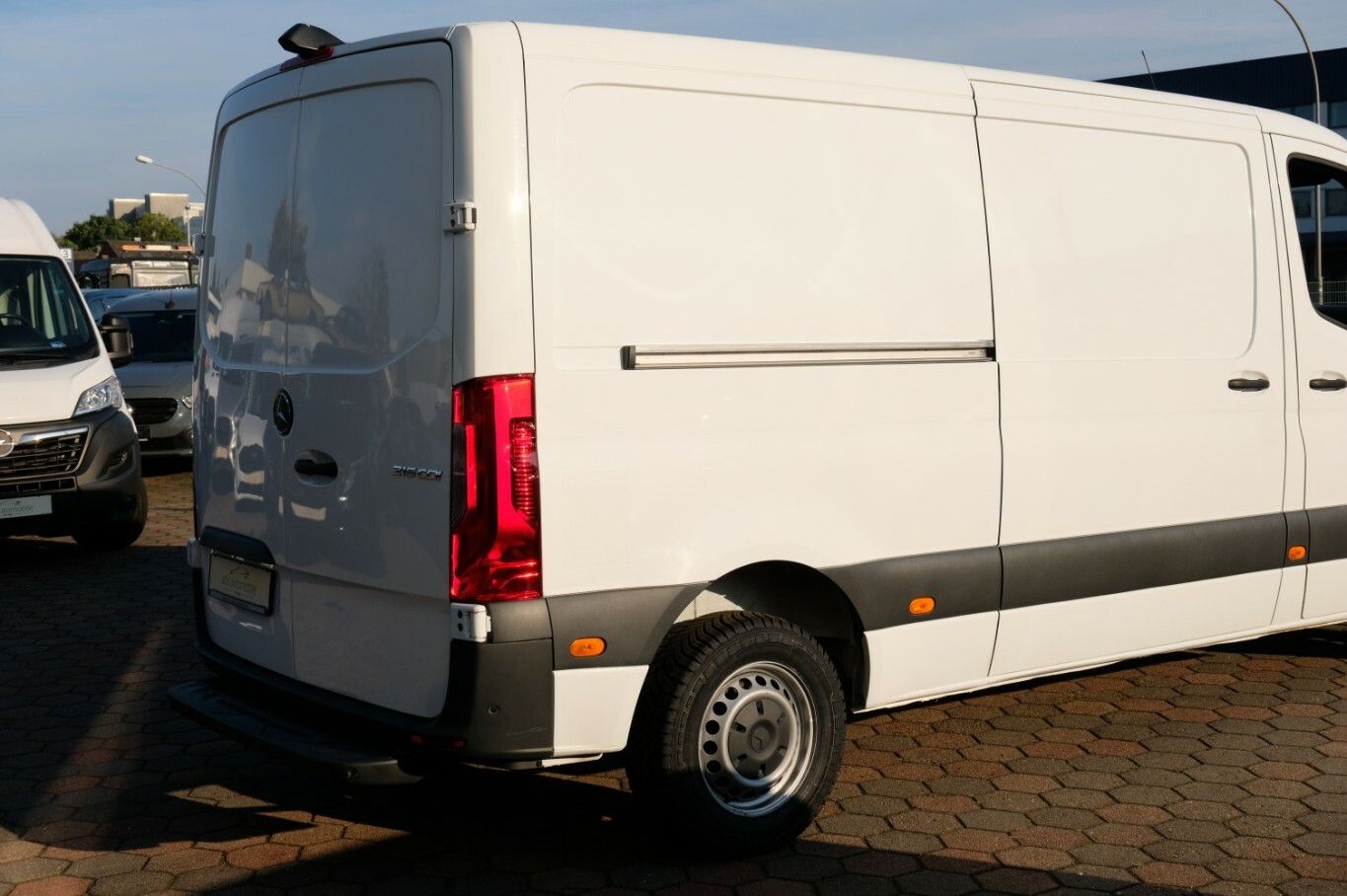 Sprinter Kasten 215 Kamera DAB 2x ST