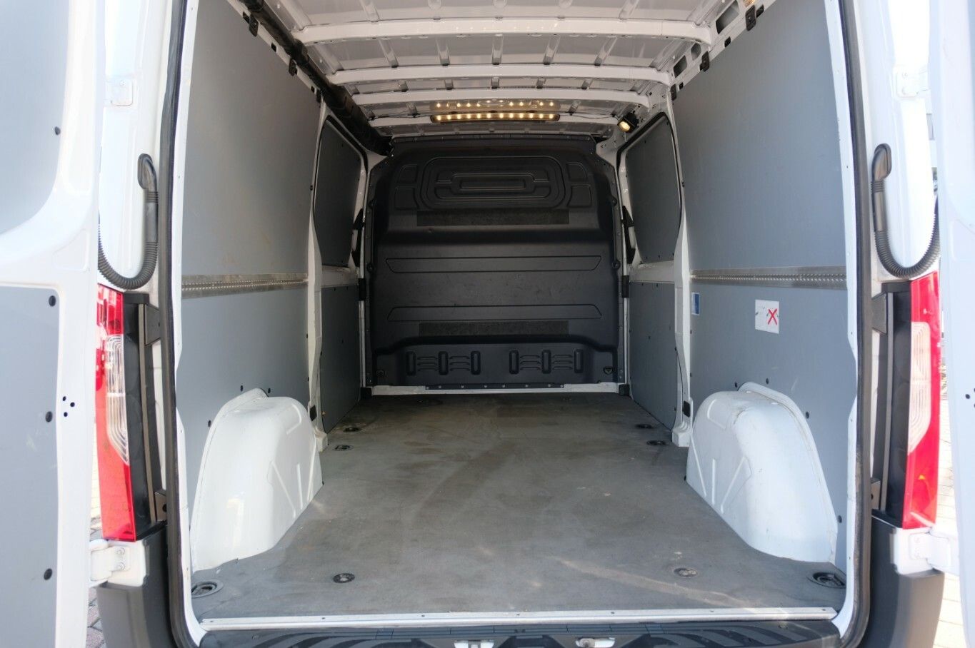 Sprinter Kasten 215 Kamera DAB 2x ST