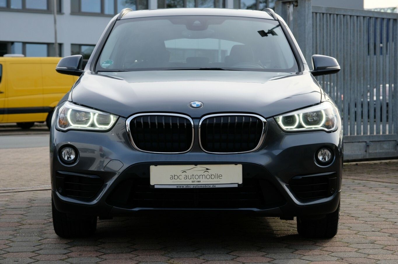 X1 sDrive 18 d Sport Line AHK Pano DDC