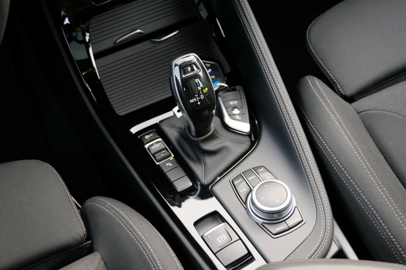 X1 sDrive 18 d Sport Line AHK Pano DDC