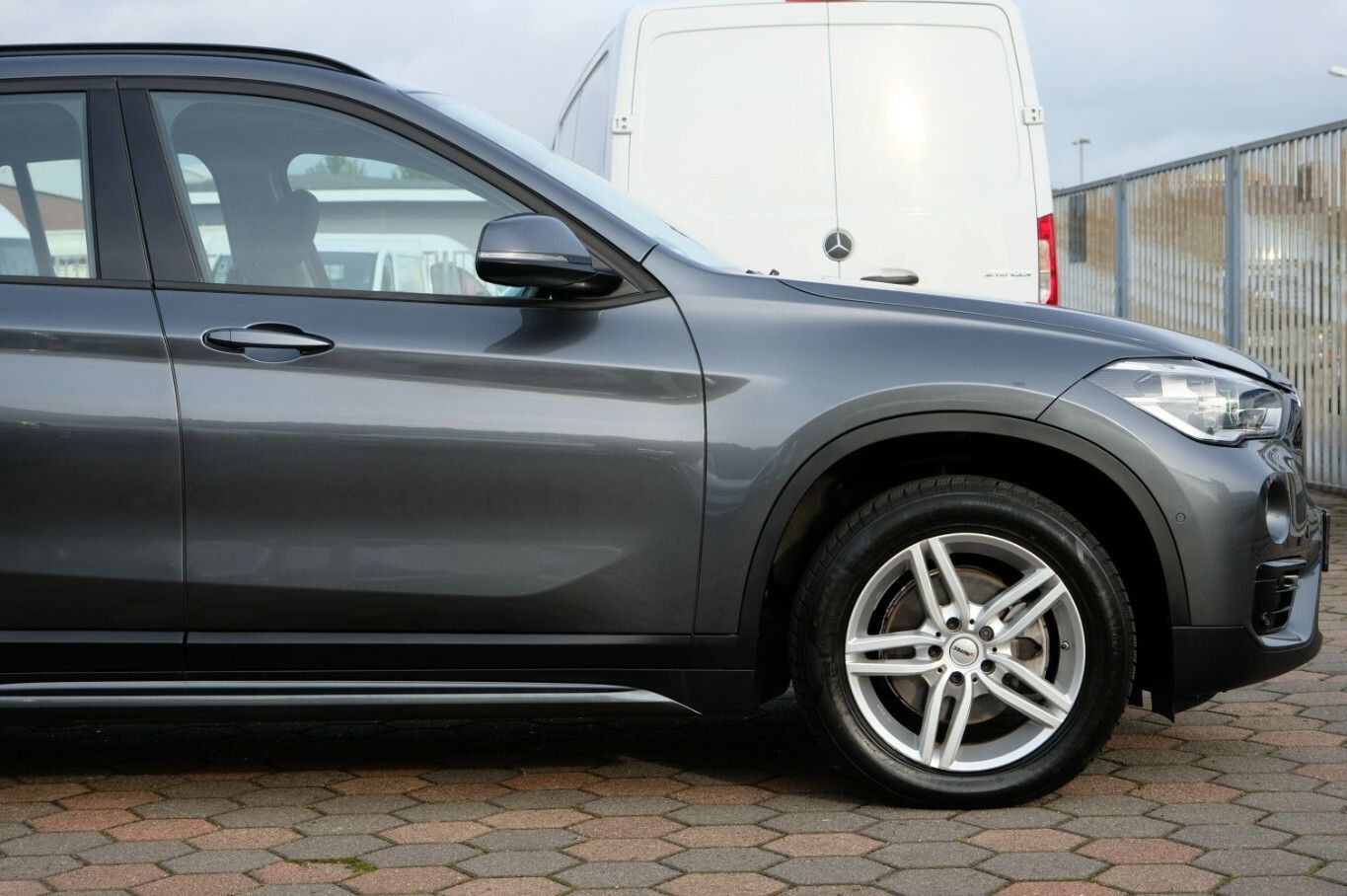 X1 sDrive 18 d Sport Line AHK Pano DDC